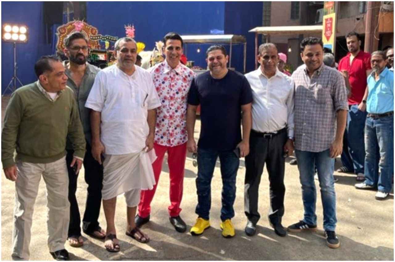 Film Hera Pheri 3: इंटरनेट पर छाए ‘हेराफेरी 3’ के तीनों सितारों, फिल्म के सेट से पहली तस्वीर आई सामने