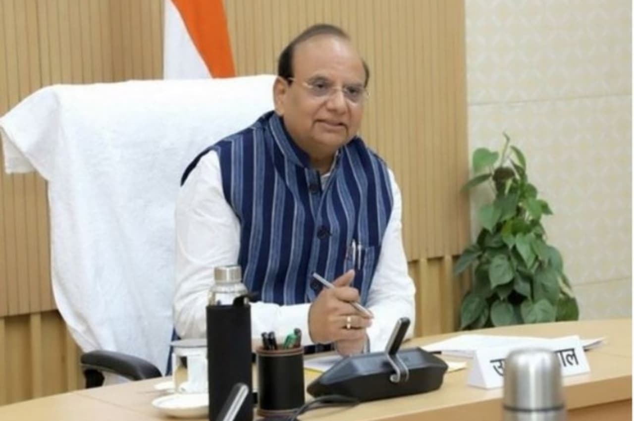 यमुना प्रदूषण से निपटने के तरीकों से खुश नहीं LG वीके सक्सेना, हरियाणा के मुख्यमंत्री से की बात