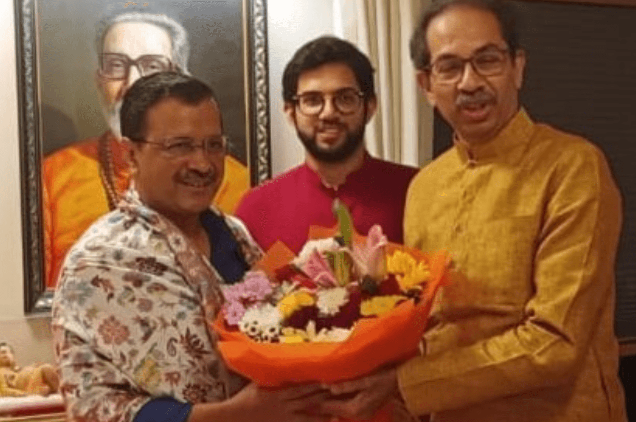 Mumbai: 'मातोश्री' में उद्धव ठाकरे से मिले केजरीवाल और भगवंत मान, जानें क्या बनी रणनीति?