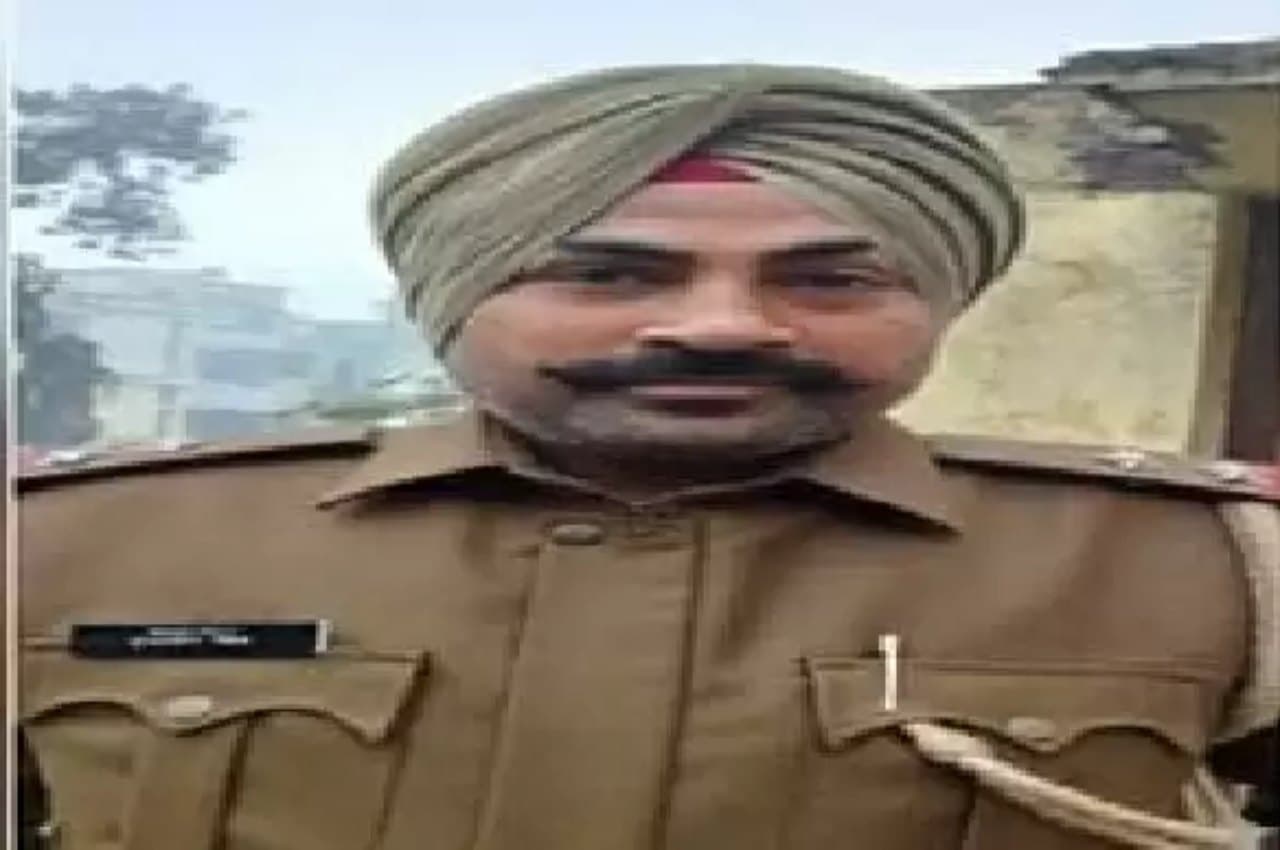 मेरठ पुलिस लाइन में सब-इंस्पेक्टर ने खुद को गोली से उड़ाया, खुदकुशी से पहले मंगाया था खाना, फिर...