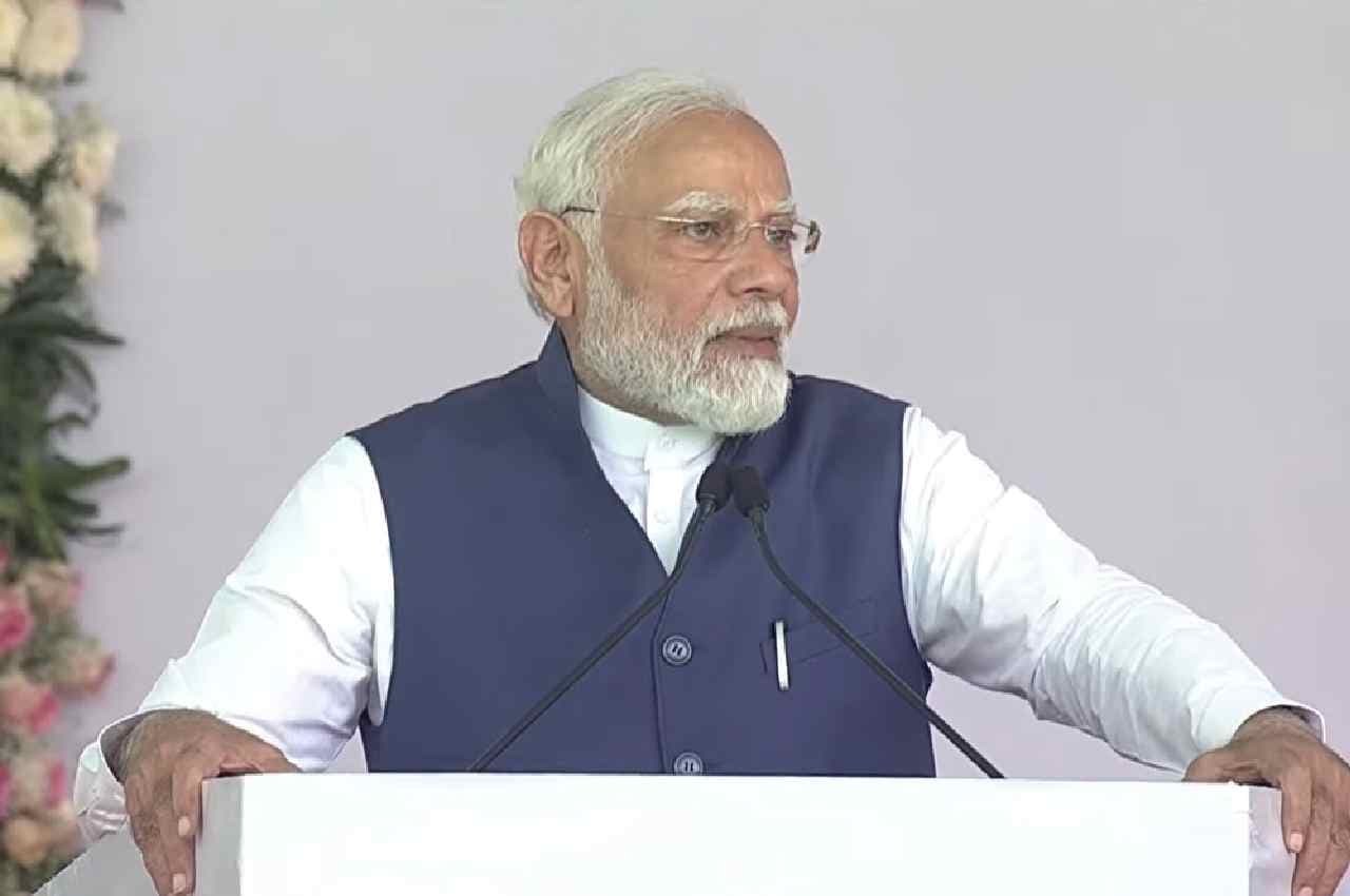 Mission Karnataka: पीएम मोदी ने शिवमोग्गा एयरपोर्ट का किया उद्घाटन, बोले- एविएशन सेक्टर में भारत का बज रहा डंका