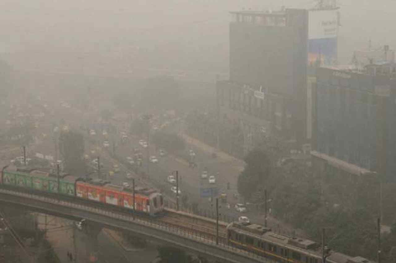 Mumbai Pollution: दुनिया का दूसरा सबसे प्रदूषित शहर बना मुंबई, जानें राष्ट्रीय राजधानी दिल्ली का हाल