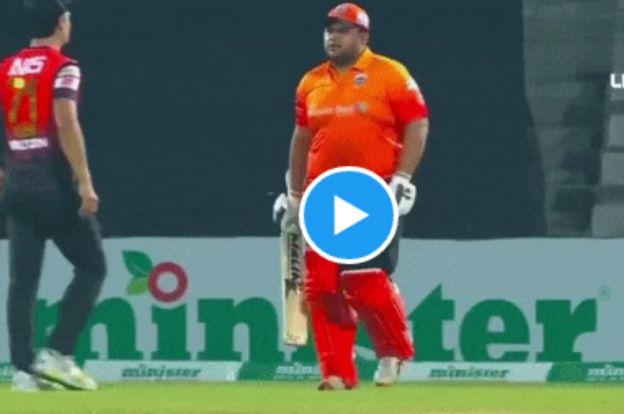 BPL T20: बदतमीजी पर उतरे Naseem Shah, हमवतन प्लेयर के मोटापे का उड़ाया मजाक, देखें वीडियो