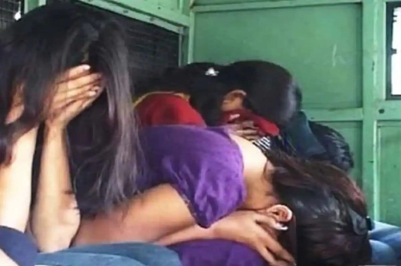 नोएडा के OYO होटल में देह व्यापार का पर्दाफाश, 7 लड़कियां मुक्त कराईं, चार आरोपी गिरफ्तार