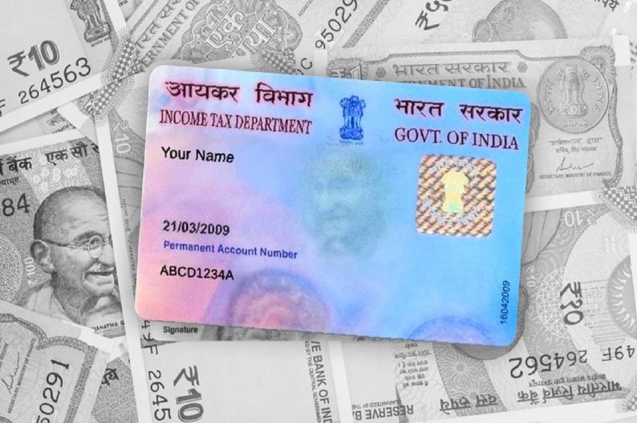इनकम टैक्स ने जारी किया अलर्ट! इन पैन कार्ड धारकों को देना पड़ सकता है 10 हजार रुपये का जुर्माना, तुरंत करें ये काम