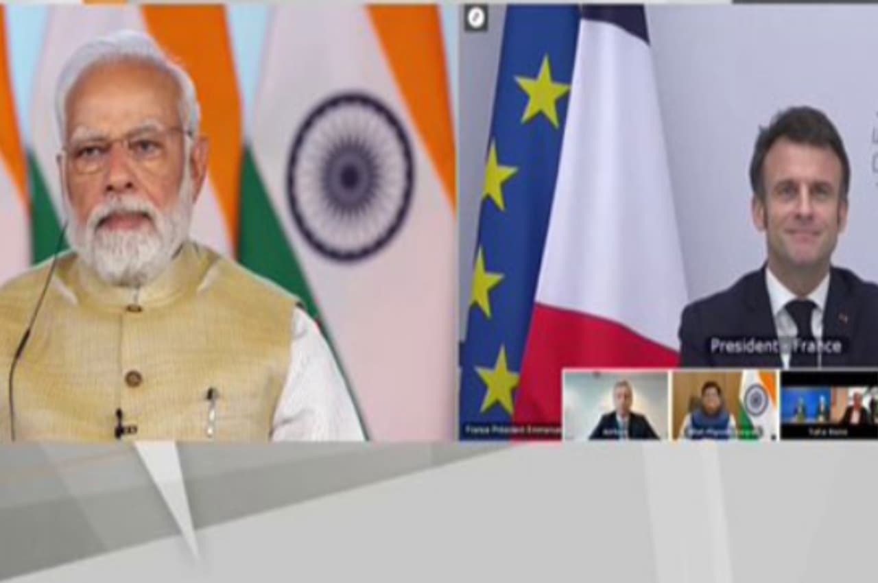 राष्ट्रपति मैक्रों और पीएम मोदी की वर्चुअल बैठक: एयरबस सौदे पर बातचीत, एयर इंडिया खरीदेगा 250 एयरक्राफ्ट