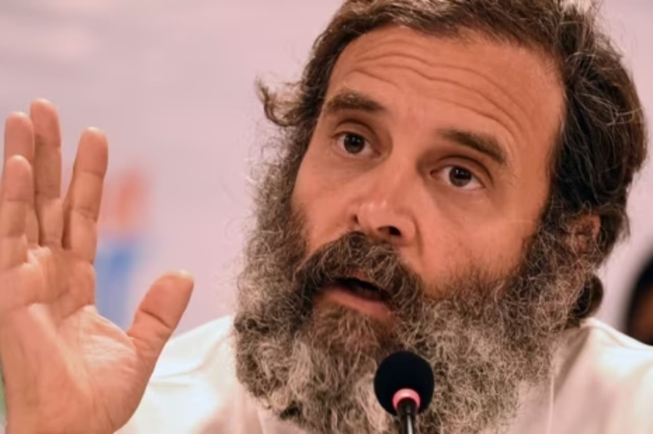 राहुल गांधी ने पीएम मोदी को लिखी चिट्ठी, कश्मीरी पंडितों की सुरक्षा पर जताई चिंता