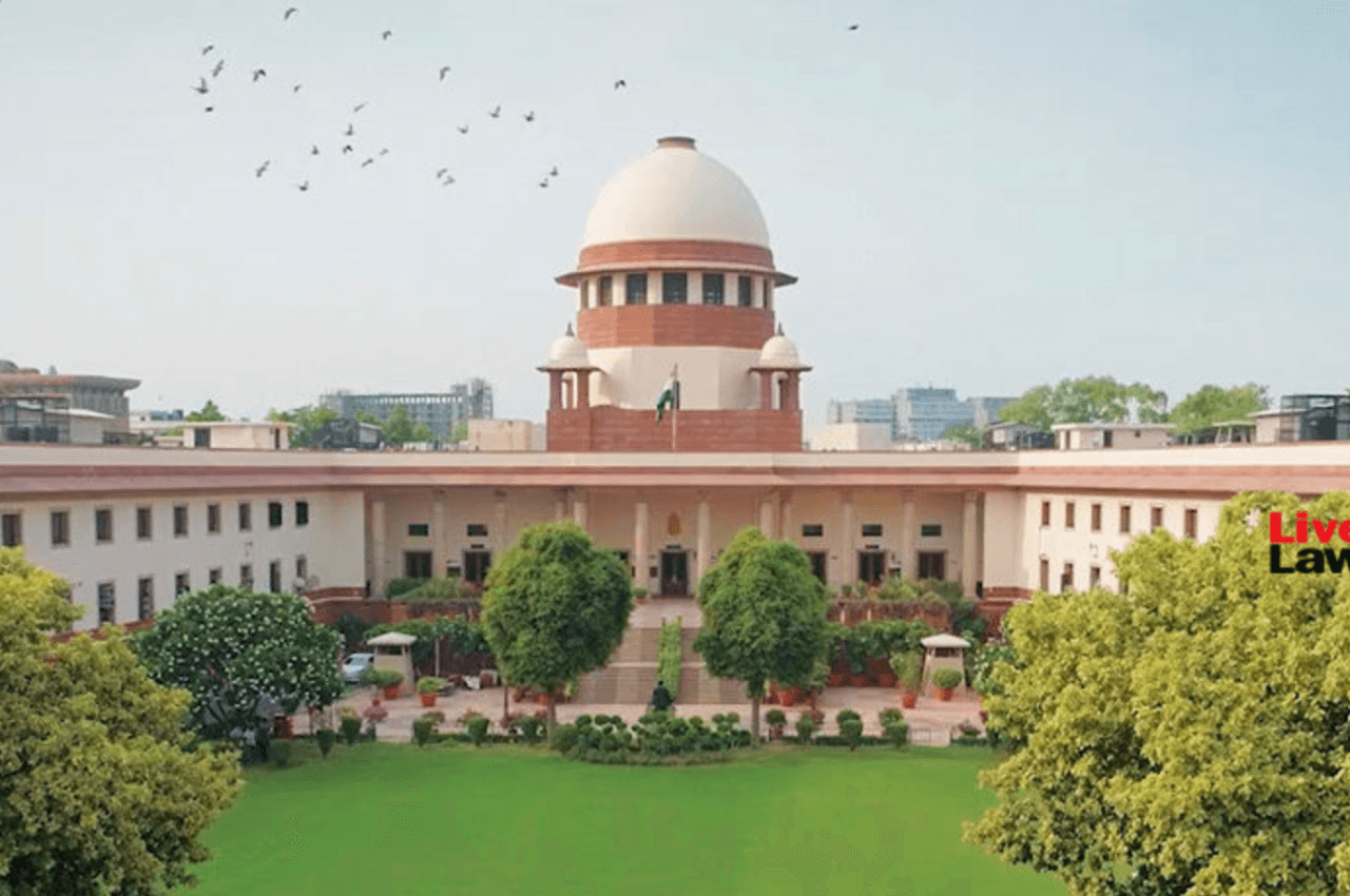 Hijab Row: एग्जाम में हिजाब की अनुमति वाली याचिका पर होली बाद SC में सुनवाई संभव