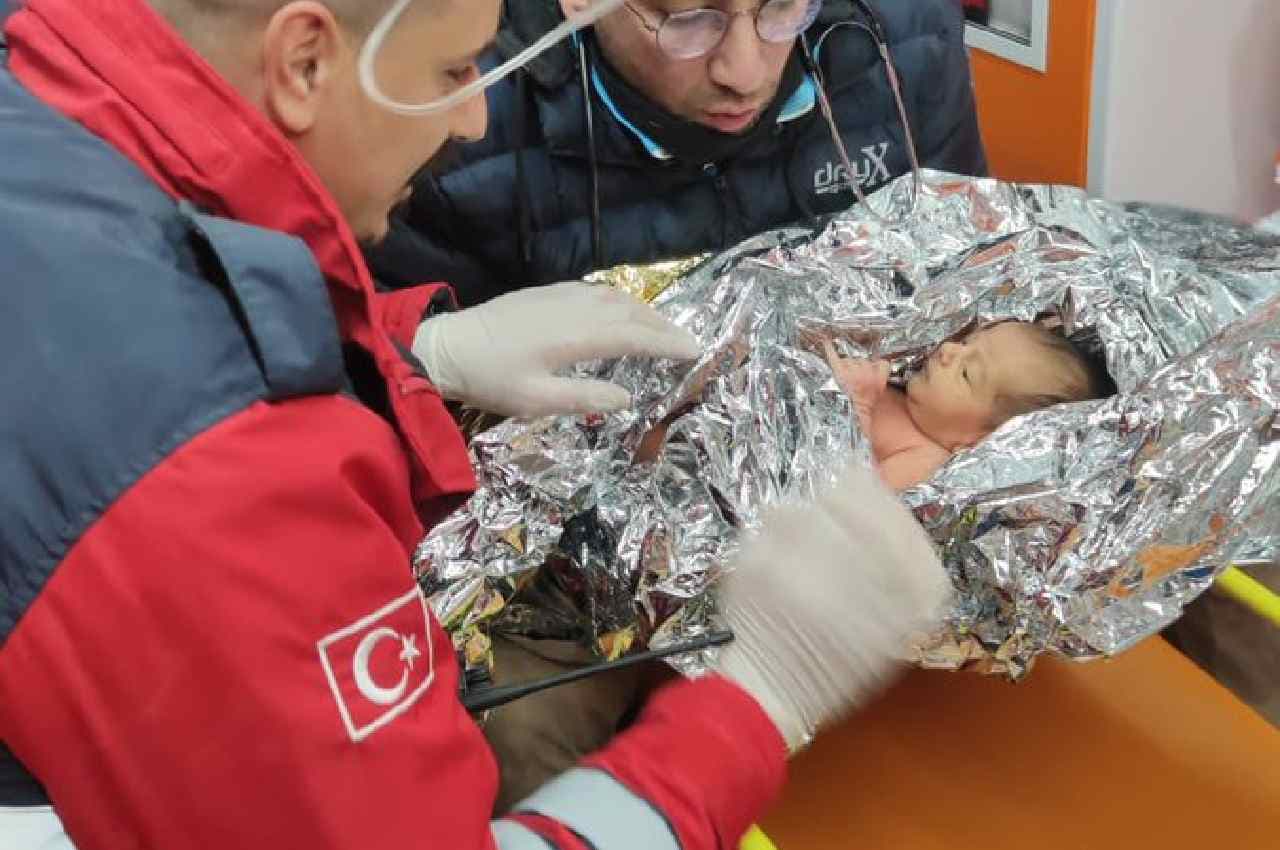 Turkey Miracle Stories: 90 घंटे तक 10 दिन के नवजात ने दी मौत को मात, 101 घंटे बाद 6 लोगों का किया रेस्क्यू