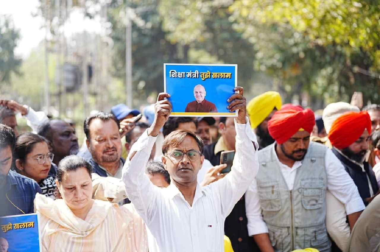 Delhi Liquor Scam: मनीष सिसोदिया की बेरंग होगी होली या मिलेगी जमानत, कोर्ट में सुनवाई आज