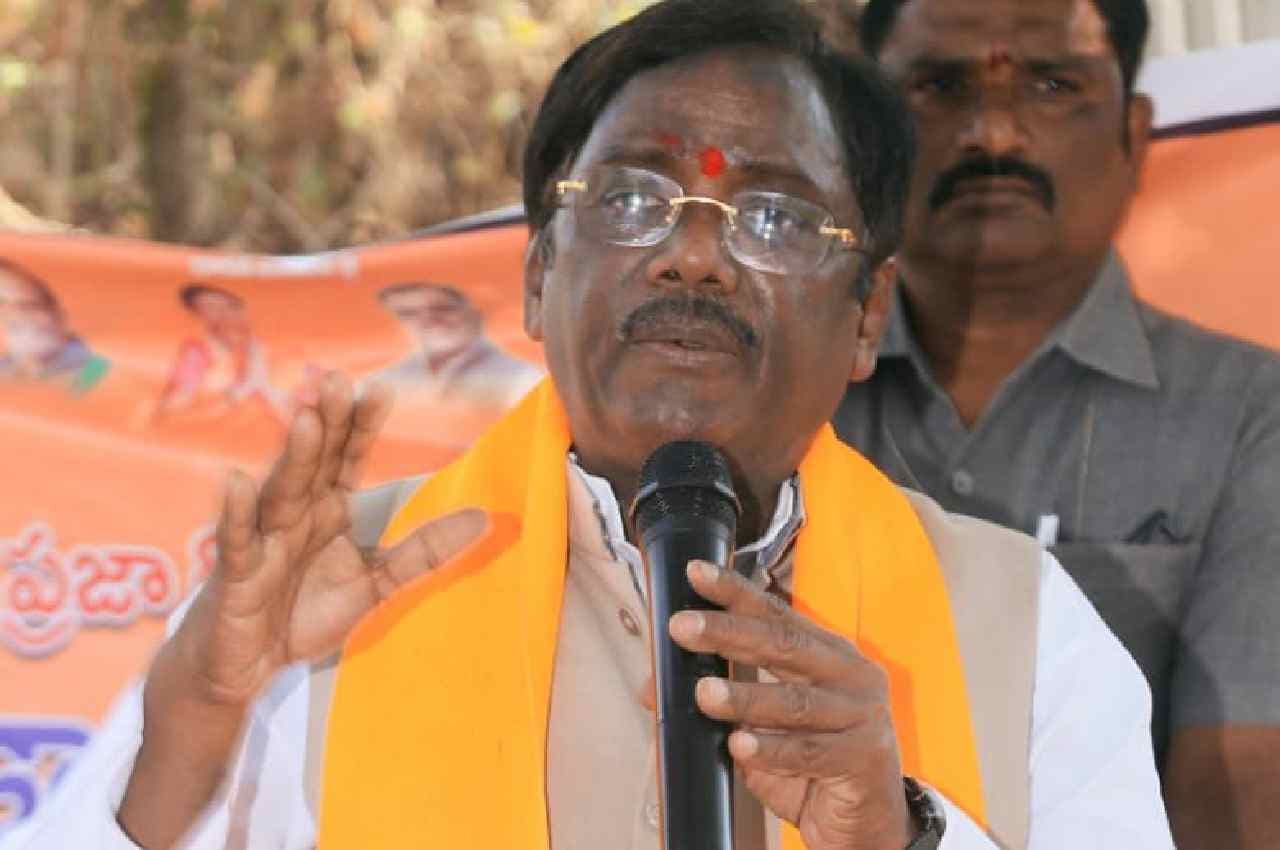 Delhi Liquor Scam: तेलंगाना भाजपा नेता का दावा, बोले- दिल्ली शराब घोटाले में KCR की बेटी की भी जल्द होगी गिरफ्तारी