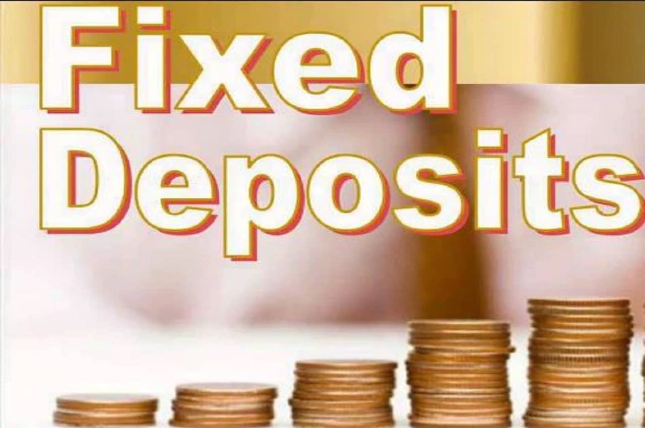 FD में करना चाहते हैं निवेश? ये बैंक दे रहा है 8.5 फीसदी तक की ब्याज, वरिष्ठ नागरिकों को मिलेगा अतिरिक्त फायदा