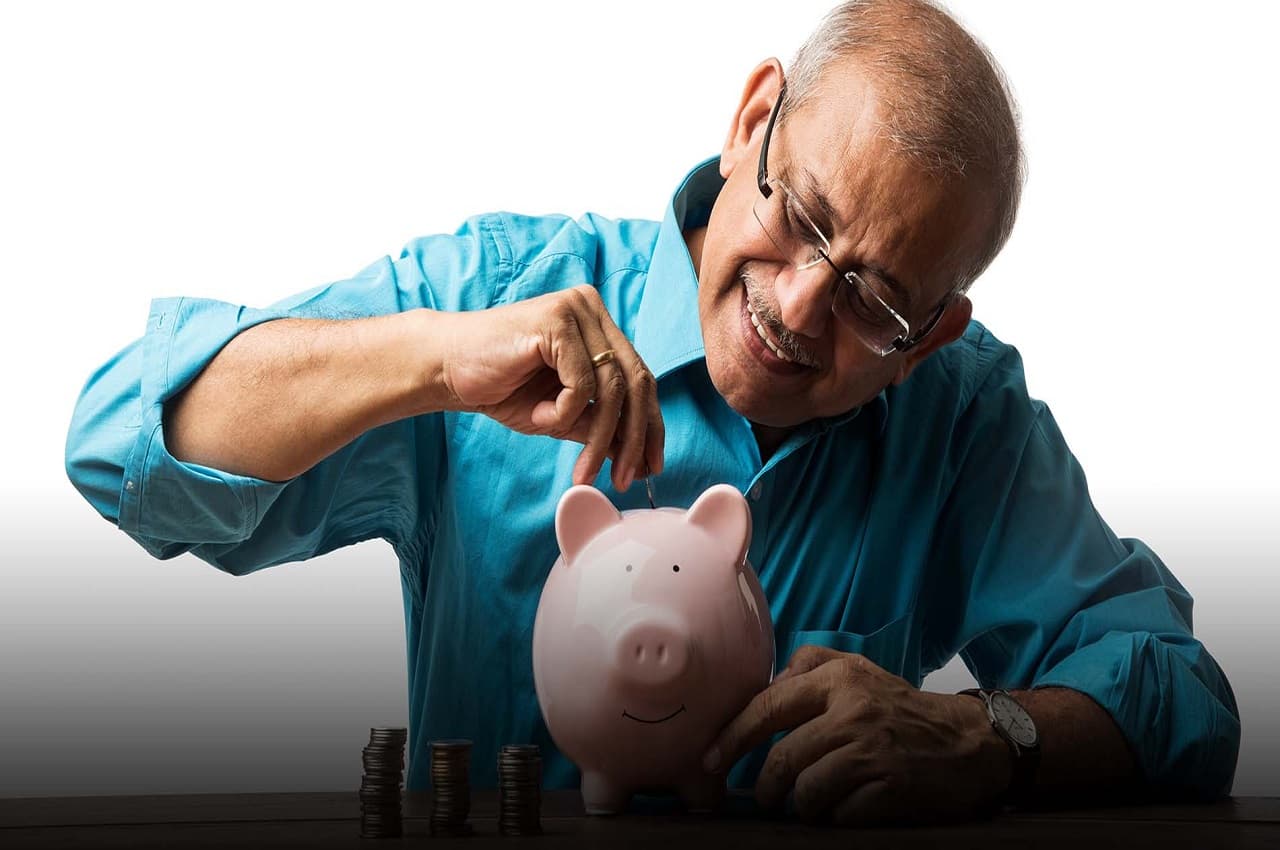 Senior Citizen Fixed Deposit: वरिष्ठ नागरिकों को एफडी पर अच्छा ब्याज दे रहे हैं ये 10 बैंक, मिलेगा बेहतर रिटर्न