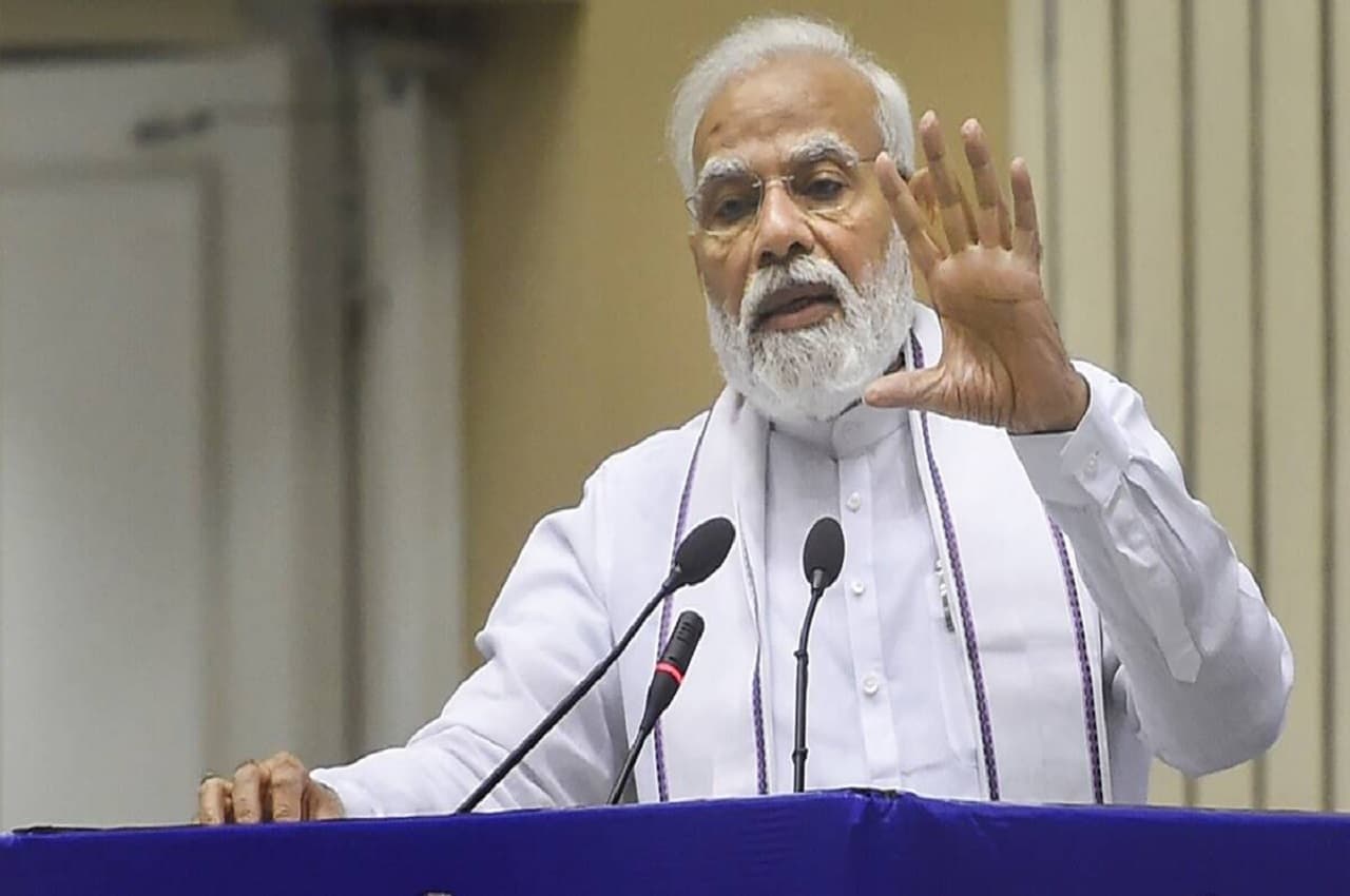 Old Pension: पुरानी पेंशन योजना पर बड़ा अपडेट, जानिए क्या है केंद्र सरकार की योजना, कब से बहाल होगी OPS?
