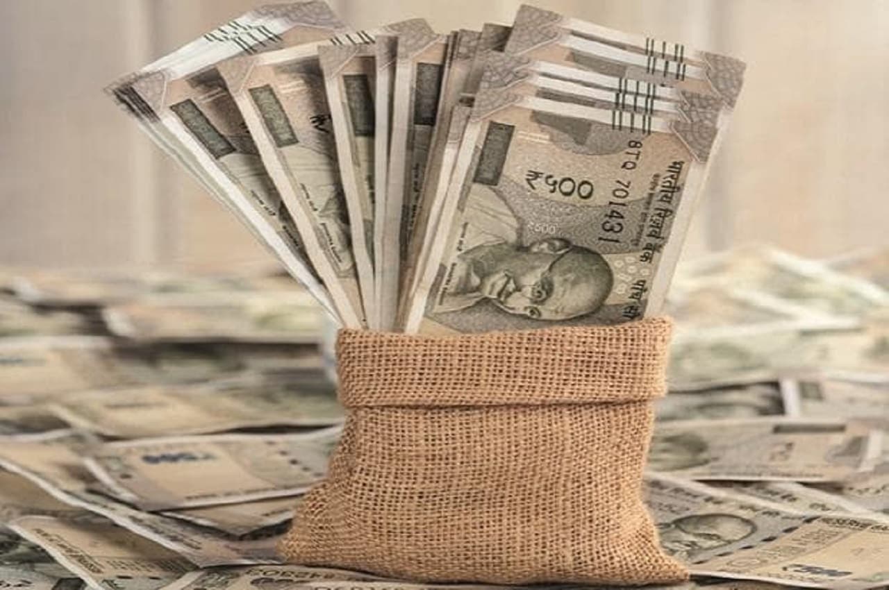 सेविंग खाते पर 7% तक ब्याज दे रहे 6 बैंक, यहां देखें पूरी लिस्ट