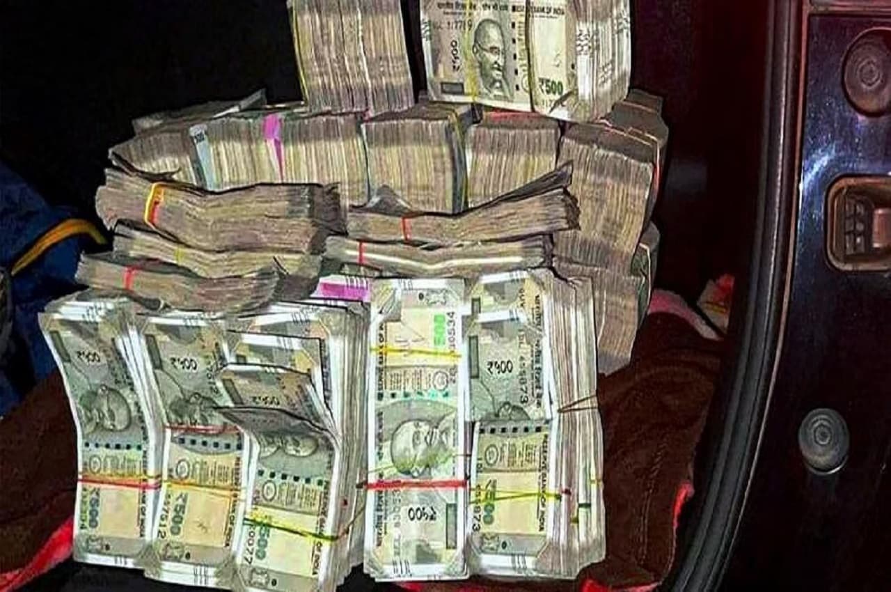 Bonus to employees: इन मेहनती 19,700 कर्मचारियों को मिलेगा 3.5 लाख रुपये का बोनस, जानिए- क्या है वजह