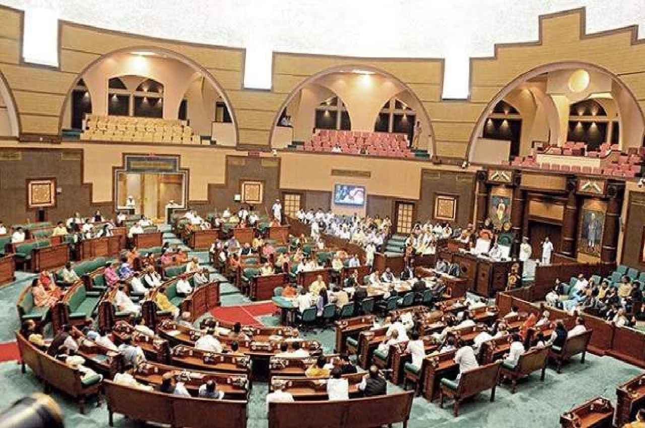 MP Budget: मध्य प्रदेश का बजट इस बार होगा खास, सदन में MLA को मिलेंगे टेबलेट