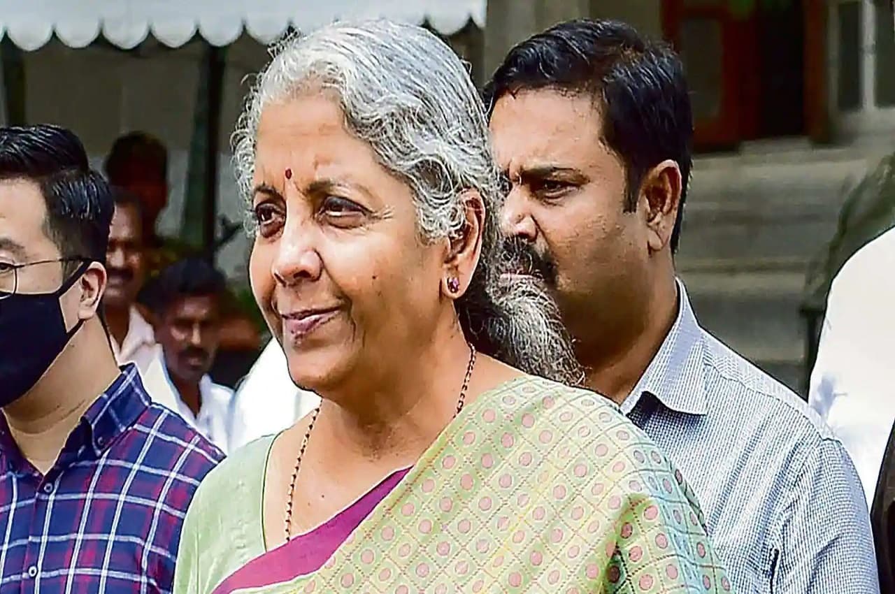 Budget Document: स्मार्टफोन में बजट डॉक्यूमेंट को ऐसे करें डाउनलोड