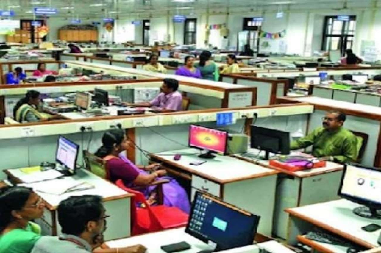 Retirement Age increased 2023: अच्छी खबर! सेवानिवृत्ति में हुई 2 वर्ष की वृद्धि