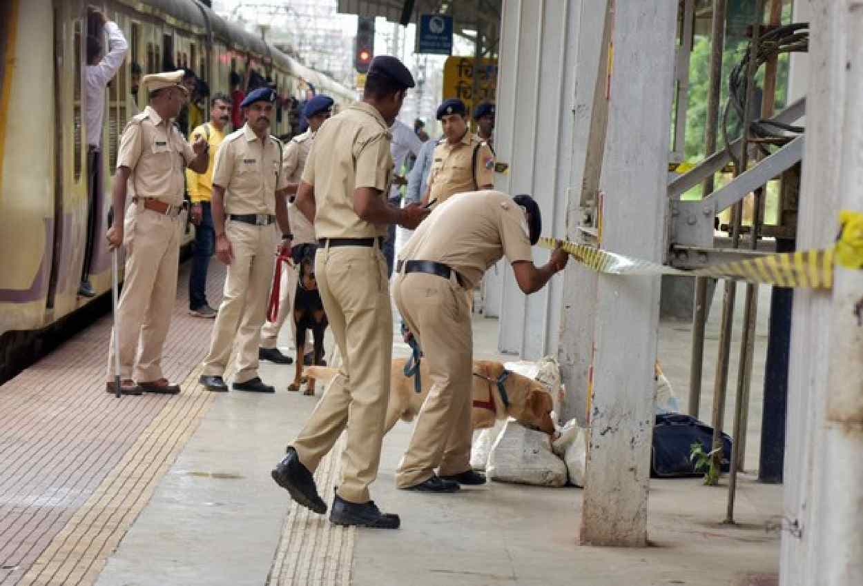 Terror Threat: आतंकी हमले की धमकी वाला मेल मिला; NIA और मुंबई पुलिस ने शुरू ऑपरेशन