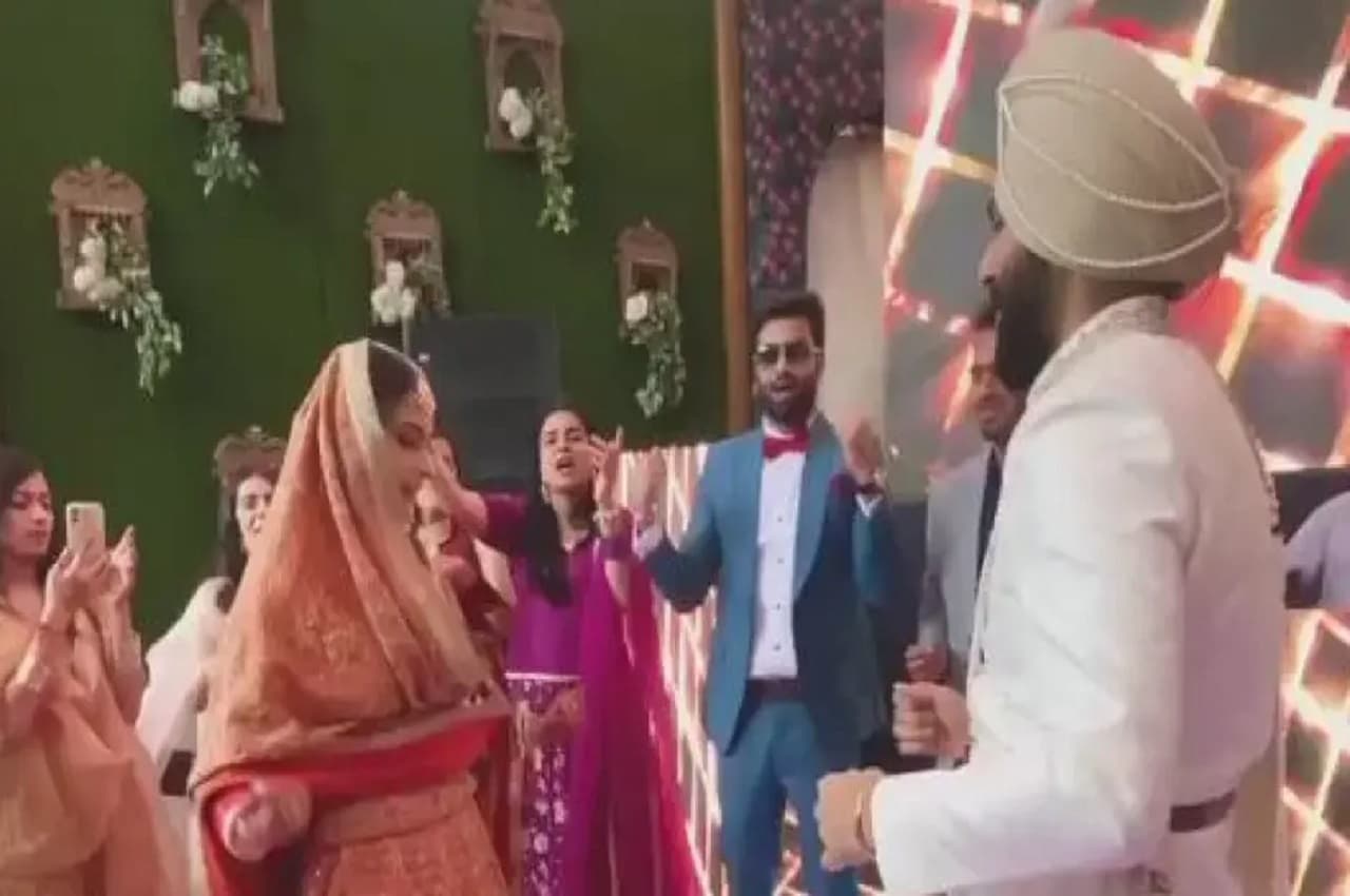 Viral Video: सरदार जी की वाइफ ने लूट ली महफिल, 'Calm Down' गाने पर दिखाए स्मार्ट मूव्स