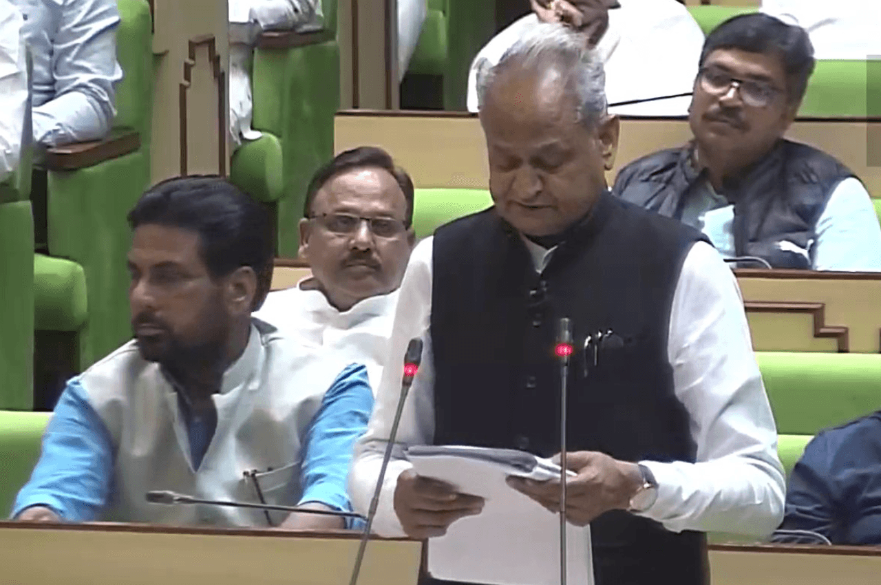 Rajasthan: अशोक गहलोत ने की बड़ी घोषणाएं, जयपुर के किए दो हिस्से, राज्य में बनेंगे 19 जिले और 3 संभाग