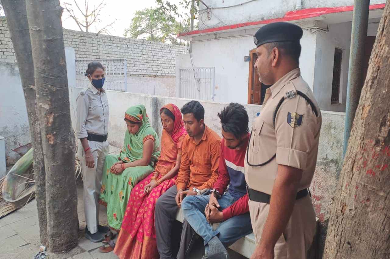 Bihar News: ट्रेनों में नशा खिलाकर लुटपाट करने वाले गिरोह का पुलिस ने किया खुलासा, प्रतिबंधित गोलियां बरामद
