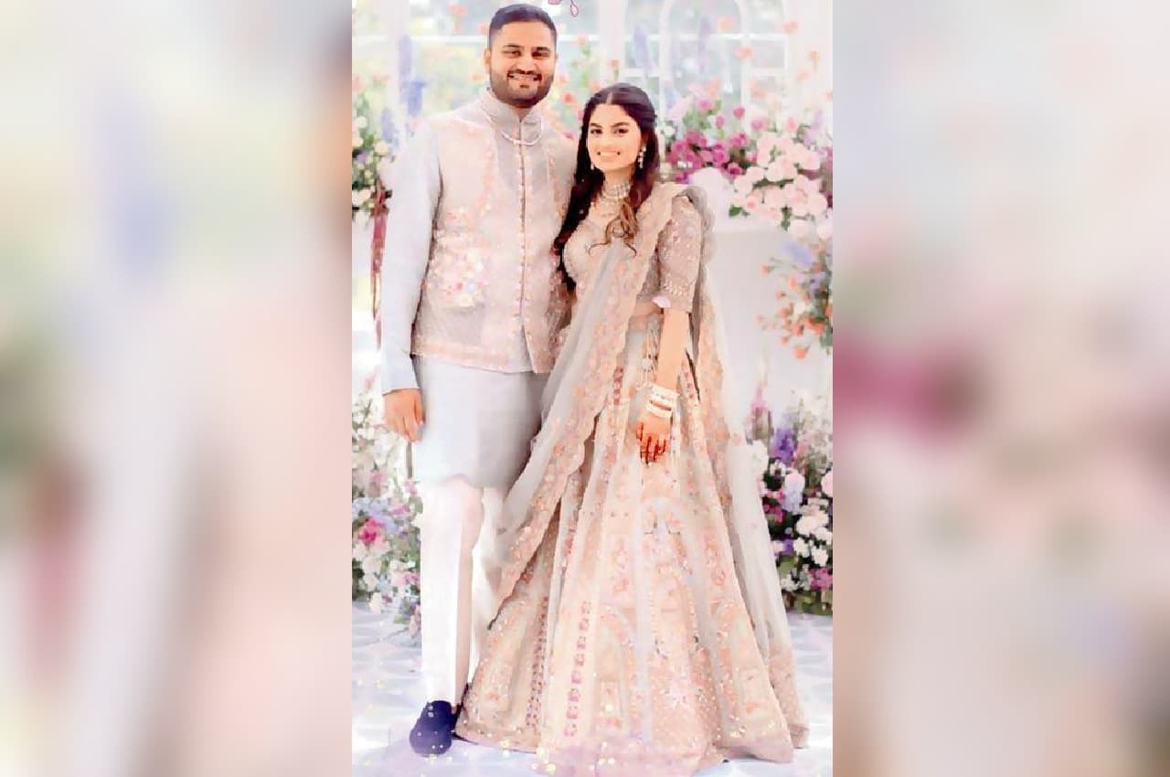 Jeet Adani Engagement: गौतम अडाणी के बेटे जीत की हुई सगाई, जानें कौन हैं उनकी होने वाली दुल्हनिया दिवा शाह
