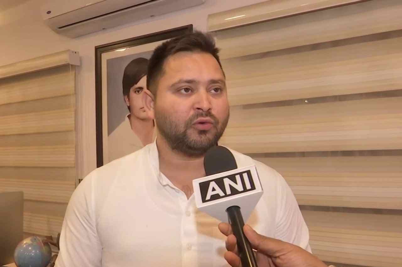 Land For Job Case: CBI ने बिहार के डिप्टी सीएम तेजस्वी यादव को पूछताछ के लिए भेजा समन