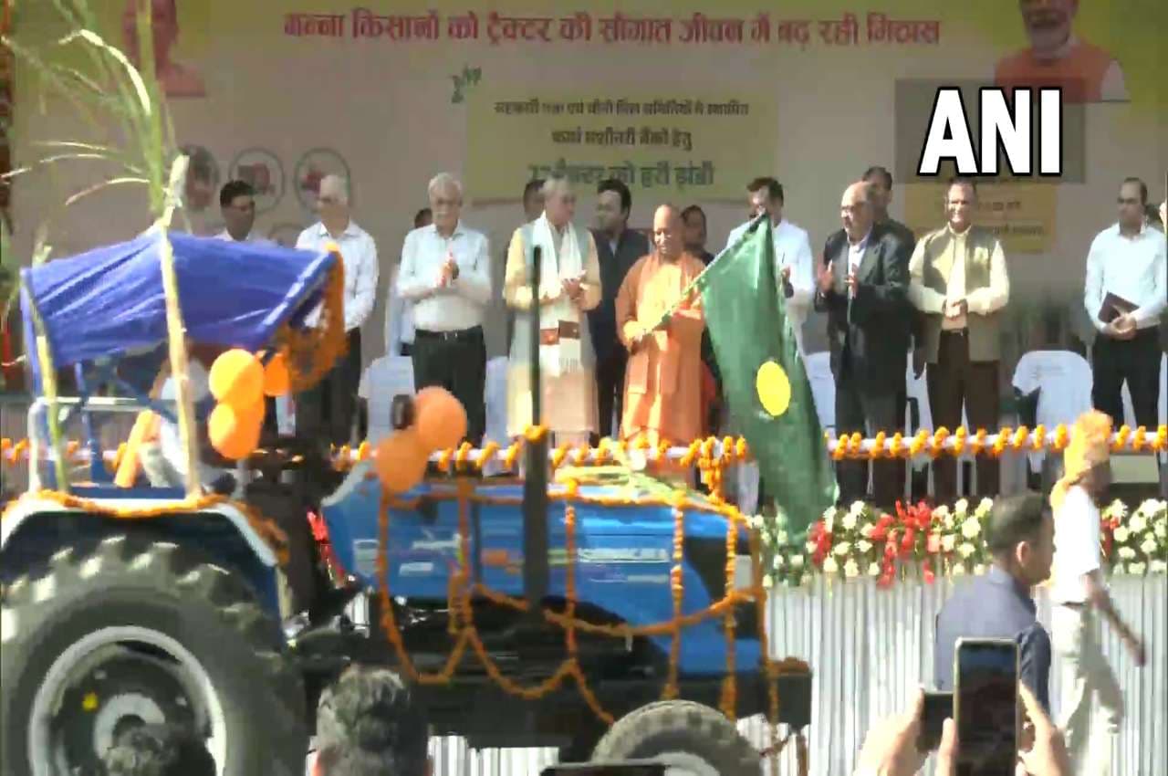 होली पर यूपी के किसानों को CM योगी का बड़ा तोहफा, जानें 'हलधरों' को कैसे मिलेगा लाफ