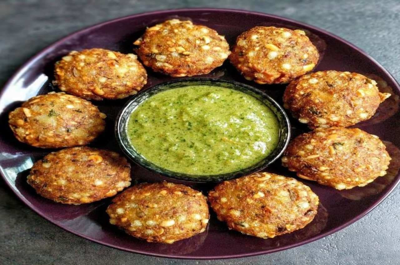Navratri Vrat में बनाएं कुरकुरा साबूदाना वड़ा, जानें आसान रेसिपी