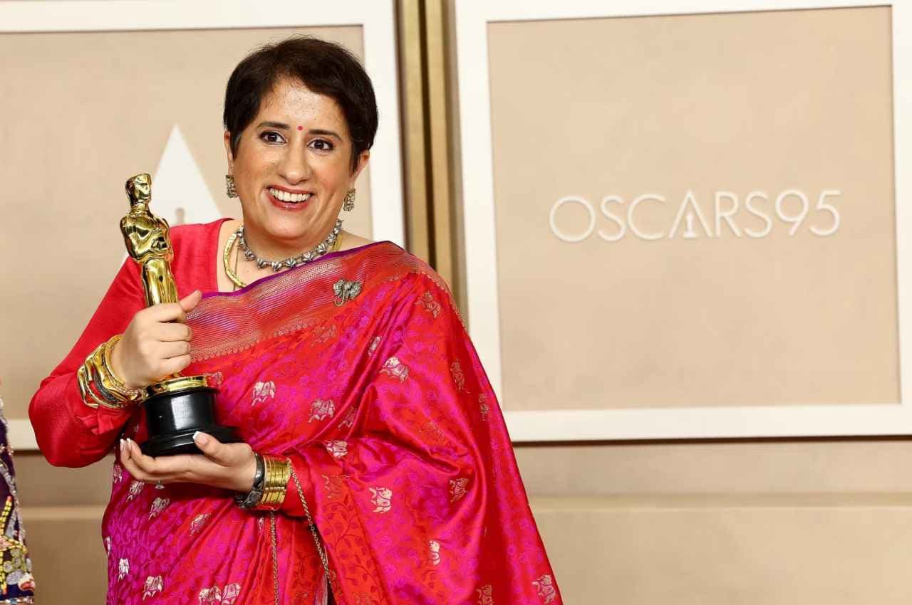 Oscars 2023: 'द एलिफेंट व्हिस्परर्स' की डायरेक्टर गुनीत मोंगा बोलीं- आज की रात ऐतिहासिक, मैं अभी तक कांप रही हूं