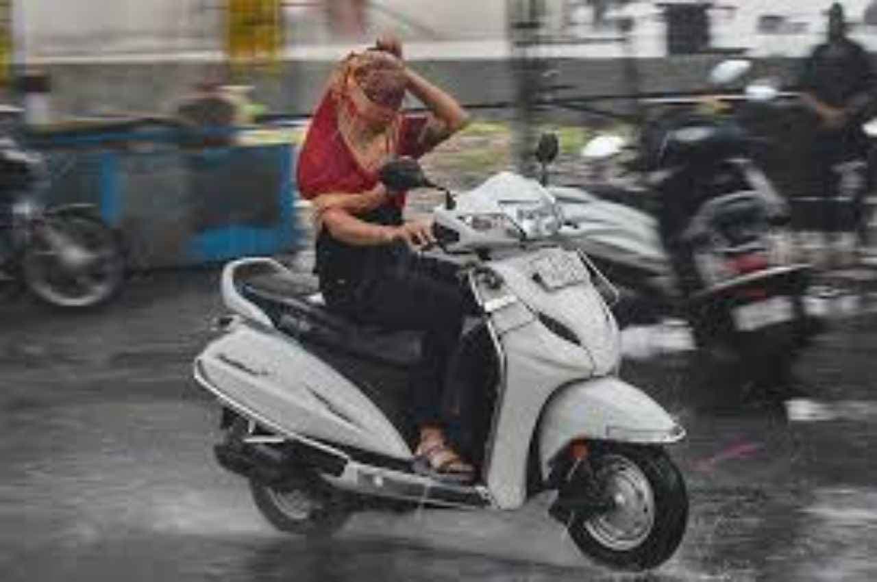 Rajasthan Weather Update: राजस्थान में आज इन जिलों में बरसेगा पानी, मौसम विभाग ने जारी किया ये अलर्ट