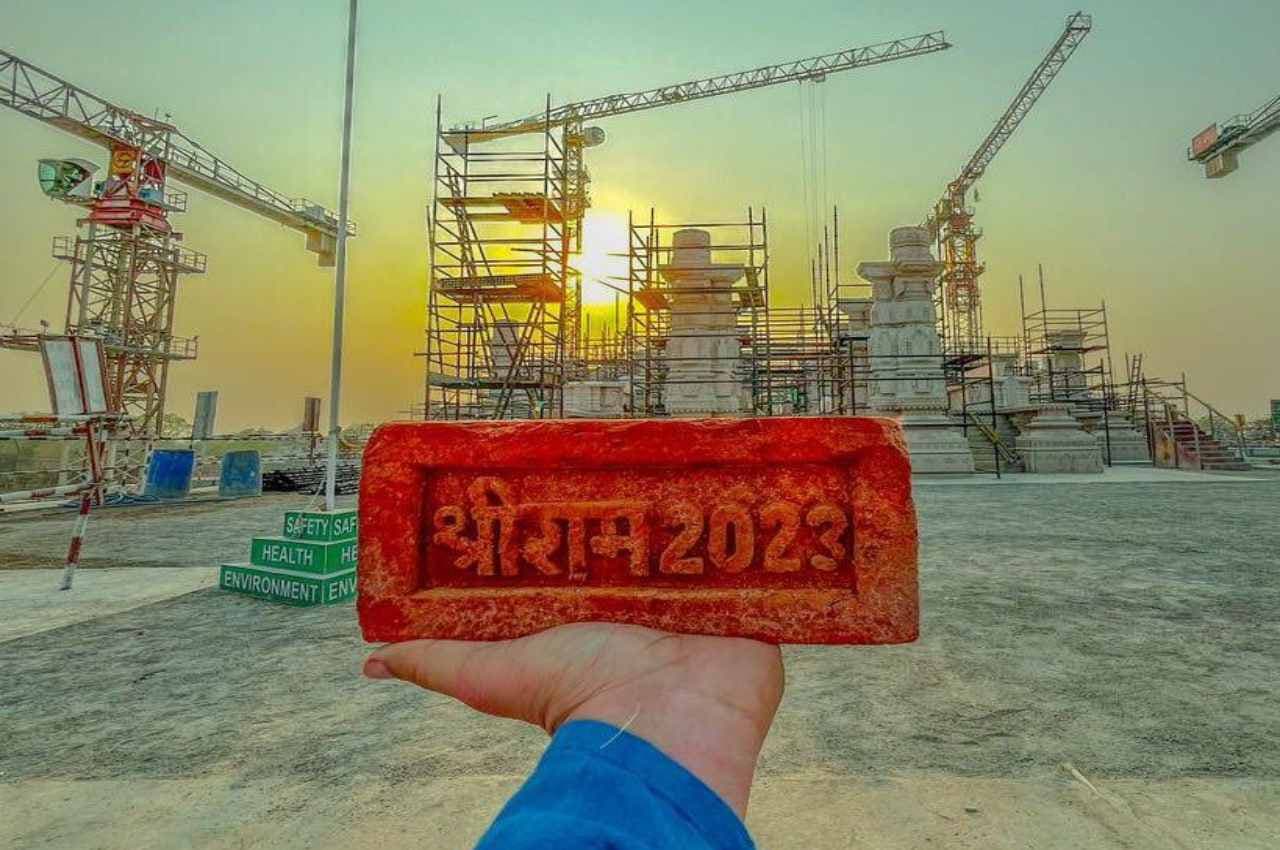 Ram Mandir: इस दिन खत्म होगा अयोध्या में रामलला के दर्शन का इंतजार, 10 तस्वीरों में देखें आकार लेता भव्य मंदिर