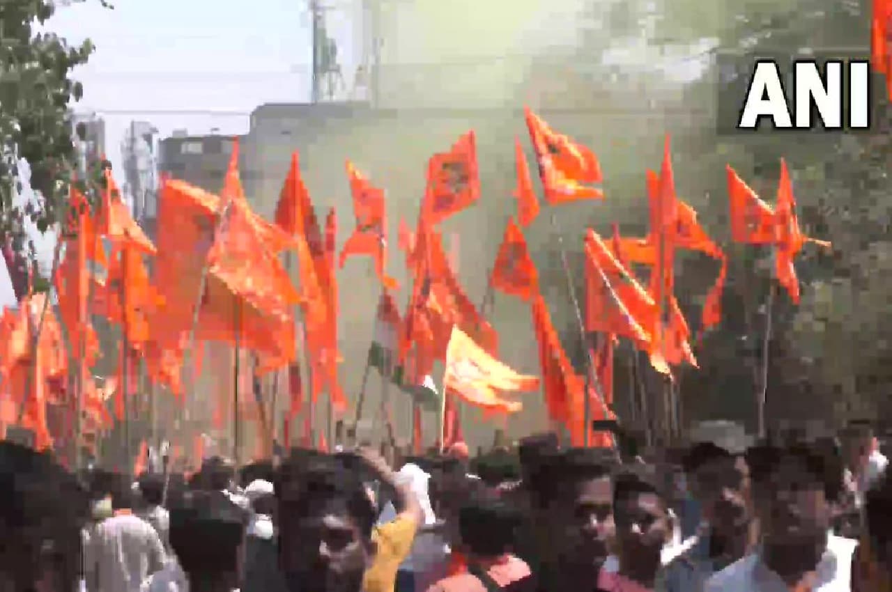 Ram Navami Procession Updates: दिल्ली से बंगाल तक रामनवमी के जुलूस की धूम, गूंज रहे 'जय श्रीराम' के उद्घोष
