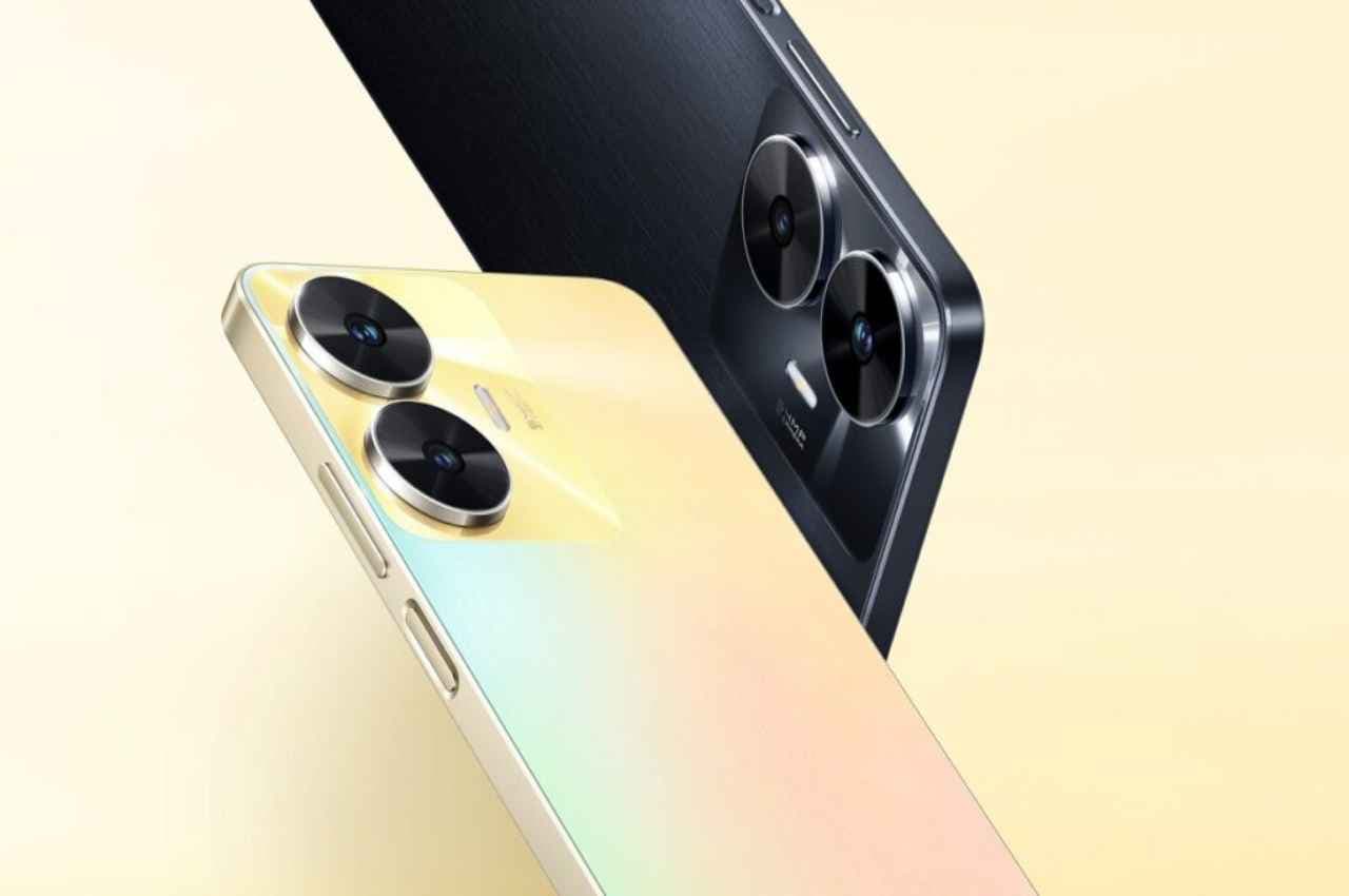 Realme C55 ने रच दिया इतिहास, कुछ ही घंटे में बिक गए 1 लाख से अधिक फोन, जानिए कीमत