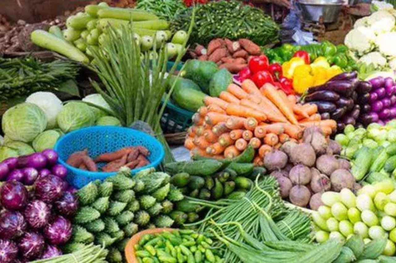 Retail Inflation: फरवरी में खुदरा महंगाई दर 6.44 फीसदी, जनवरी के मुकाबले थोड़ी कम