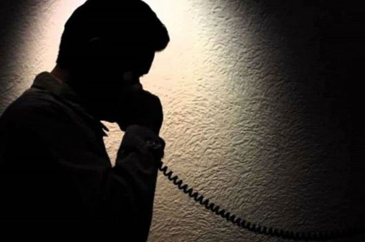 UP News: हापुड़ SP के फोन पर आया धमकी भरा कॉल, सिरफिरा बोला- 10 लाख रुपये दो..., मुकदमा दर्ज
