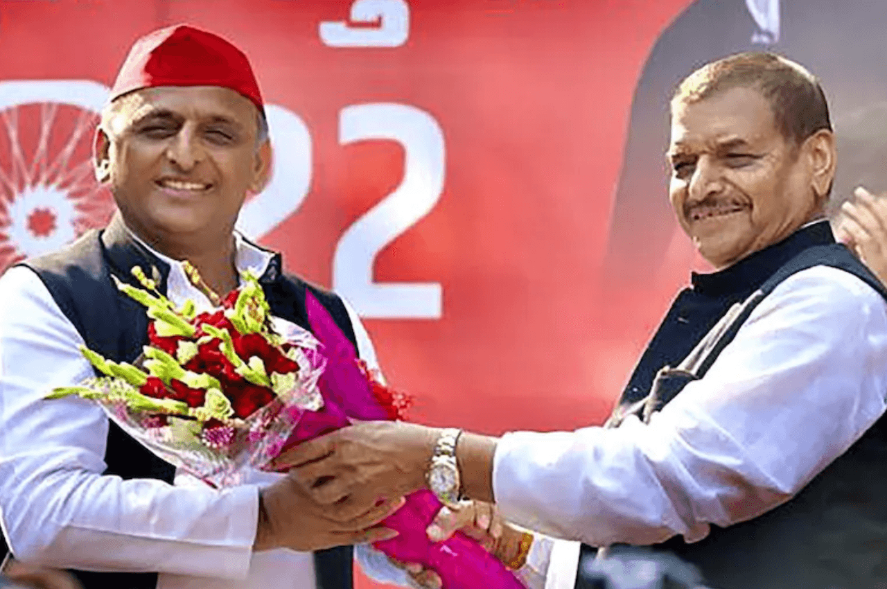उत्तर प्रदेश में सपा 'लोकसभा चुनाव 2024' में कितनी सीटें जीतेगी ? चाचा-भतीजा कन्फ्यूज!, बताए अलग-अलग आंकड़े