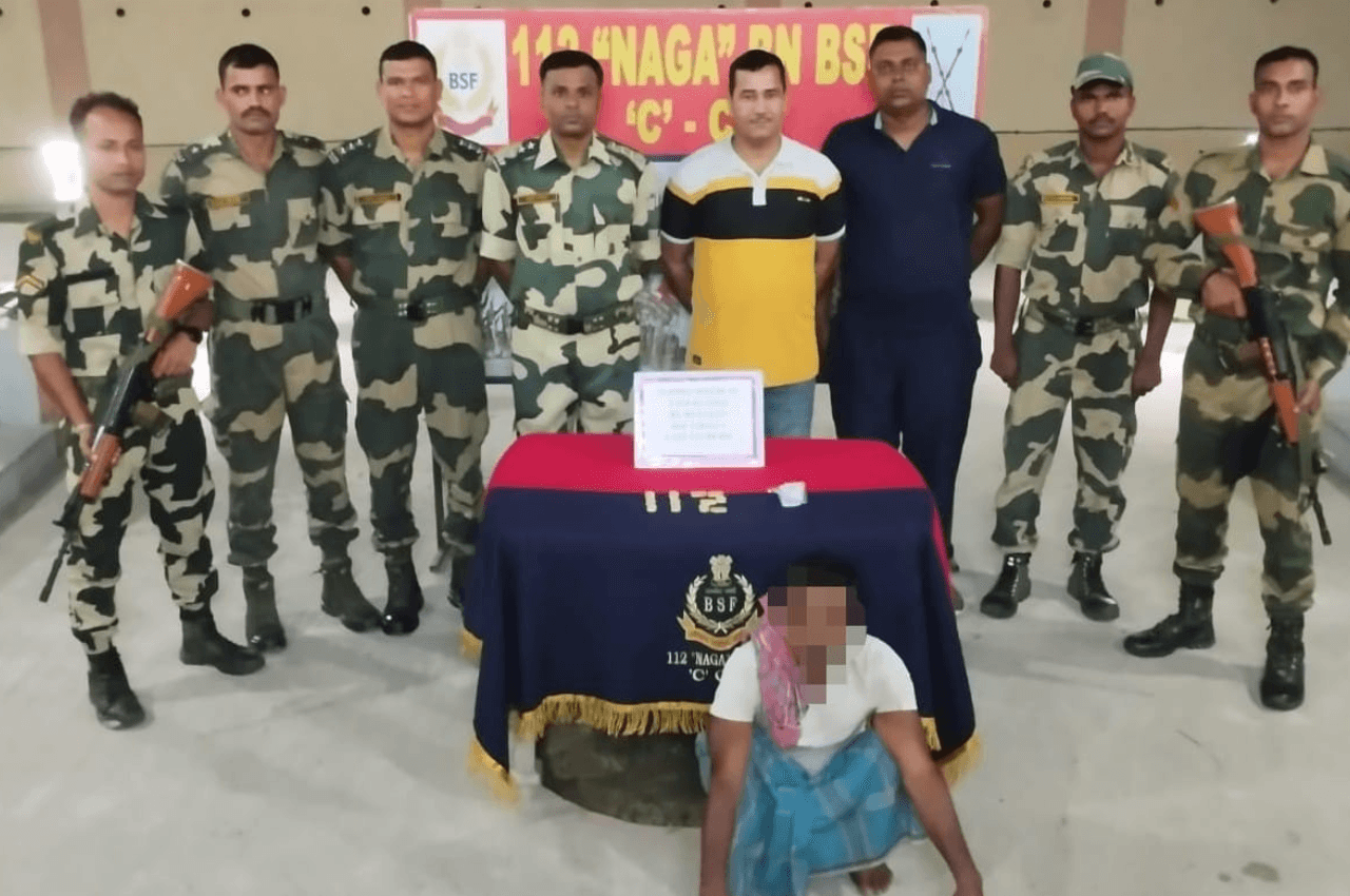 West Bengal: कमर में बांधकर बांग्लादेश से भारत ला रहा था सोने के 12 बिस्किट, BSF ने दबोचा, इतनी है कीमत