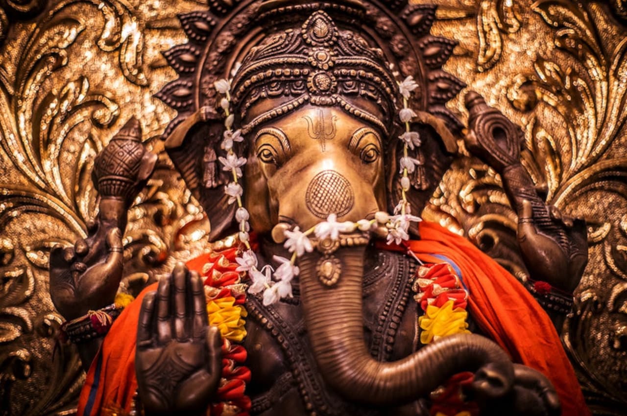 गणेश जी का यह मंत्र चुटकी बजाते दूर करेगा कर्जा, तिजोरी भी भर जाएगी