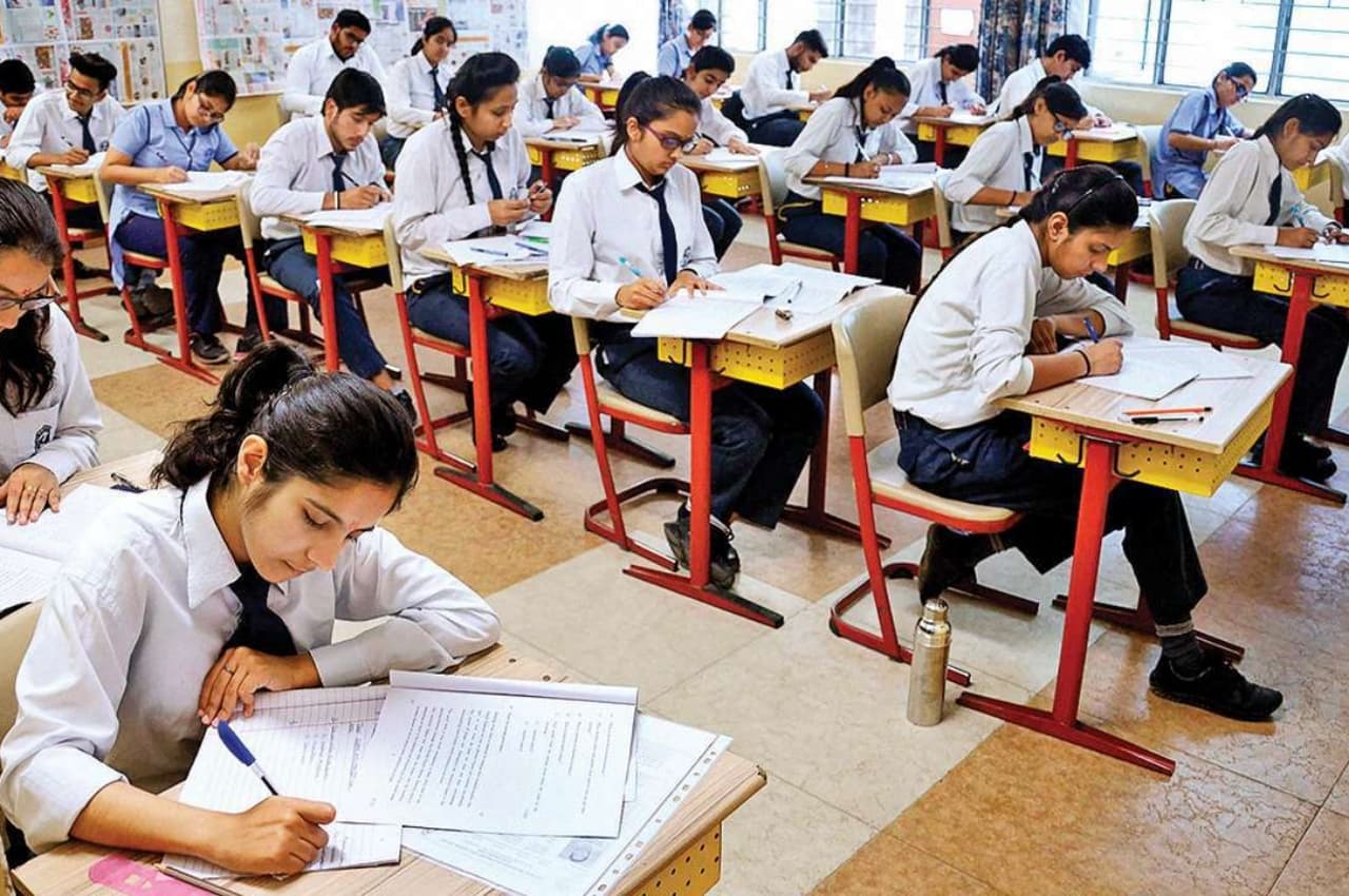 CBSE Class 12 Practical Exams 2023: मार्क्स अपलोड करने से लेकर परीक्षा कार्यक्रम तक; बोर्ड ने जारी की गाइडलाइंस की लिस्ट