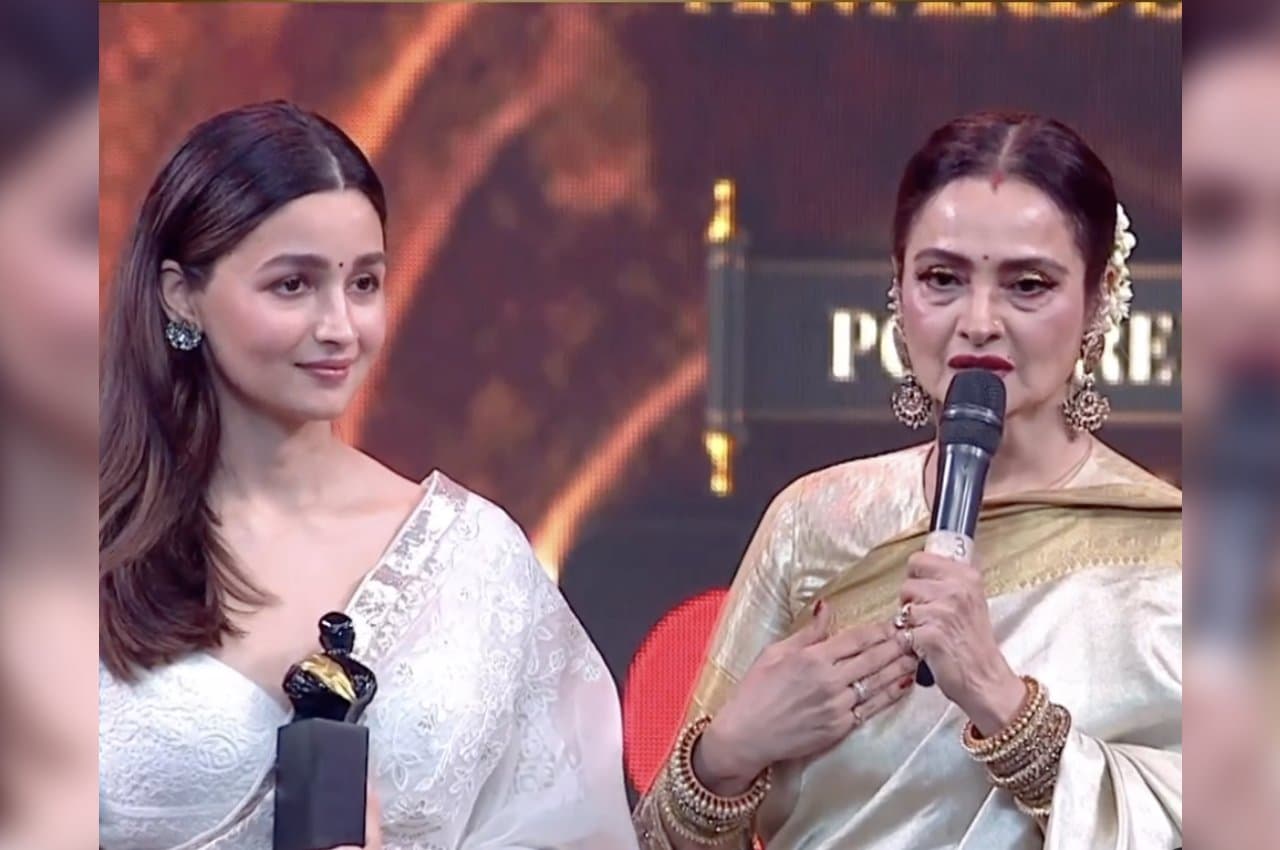 Rekha On Alia Bhatt Video: रेखा ने आलिया भट्ट को बताया 'फ्यूचर लीजेंड', सुनकर एक्ट्रेस ने पकड़ा माथा, जानें क्या कहा?