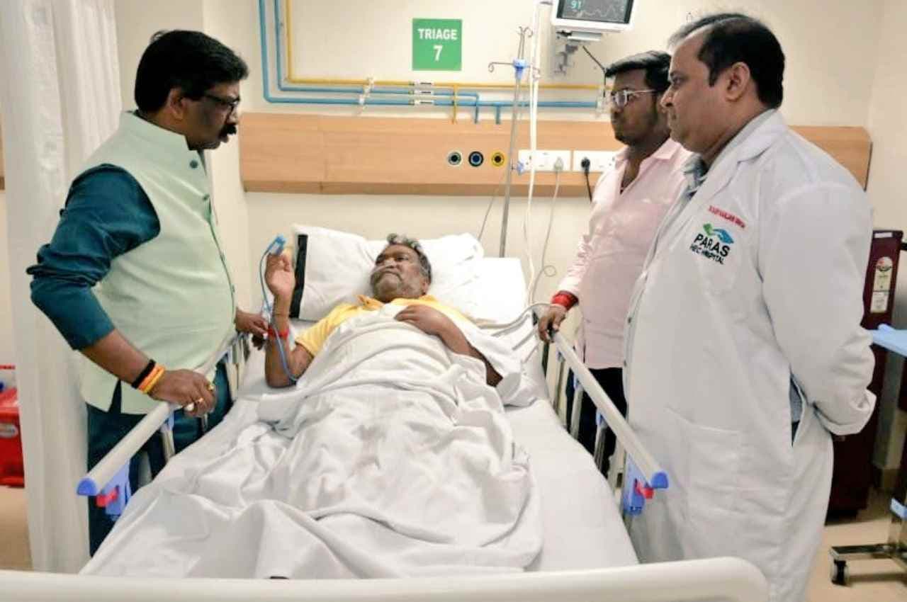 झारखंड के शिक्षा मंत्री जगरनाथ महतो की तबीयत बिगड़ी, इलाज के लिए एयर एंबुलेंस से चेन्नई रवाना