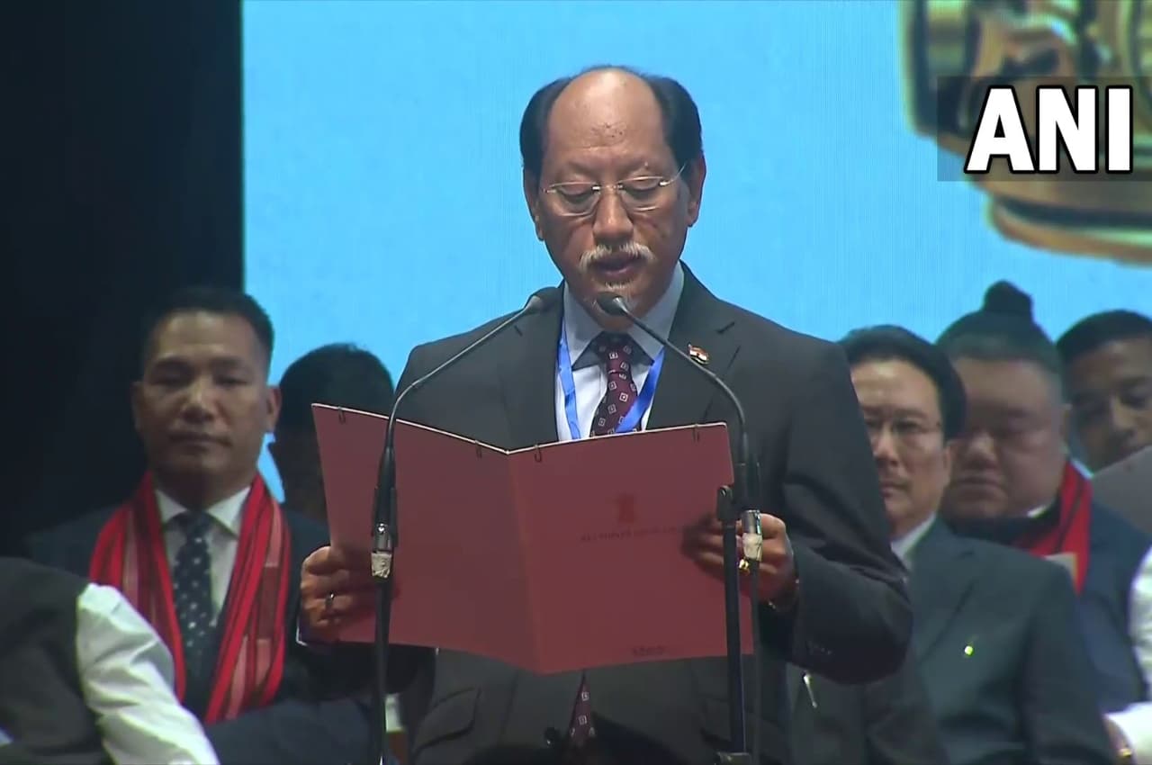 Nagaland Oath Ceremony: नेफियू रियो ने पांचवीं बार नागालैंड के मुख्यमंत्री के रूप में शपथ ली, पीएम मोदी शपथ ग्रहण समारोह में हुए शामिल