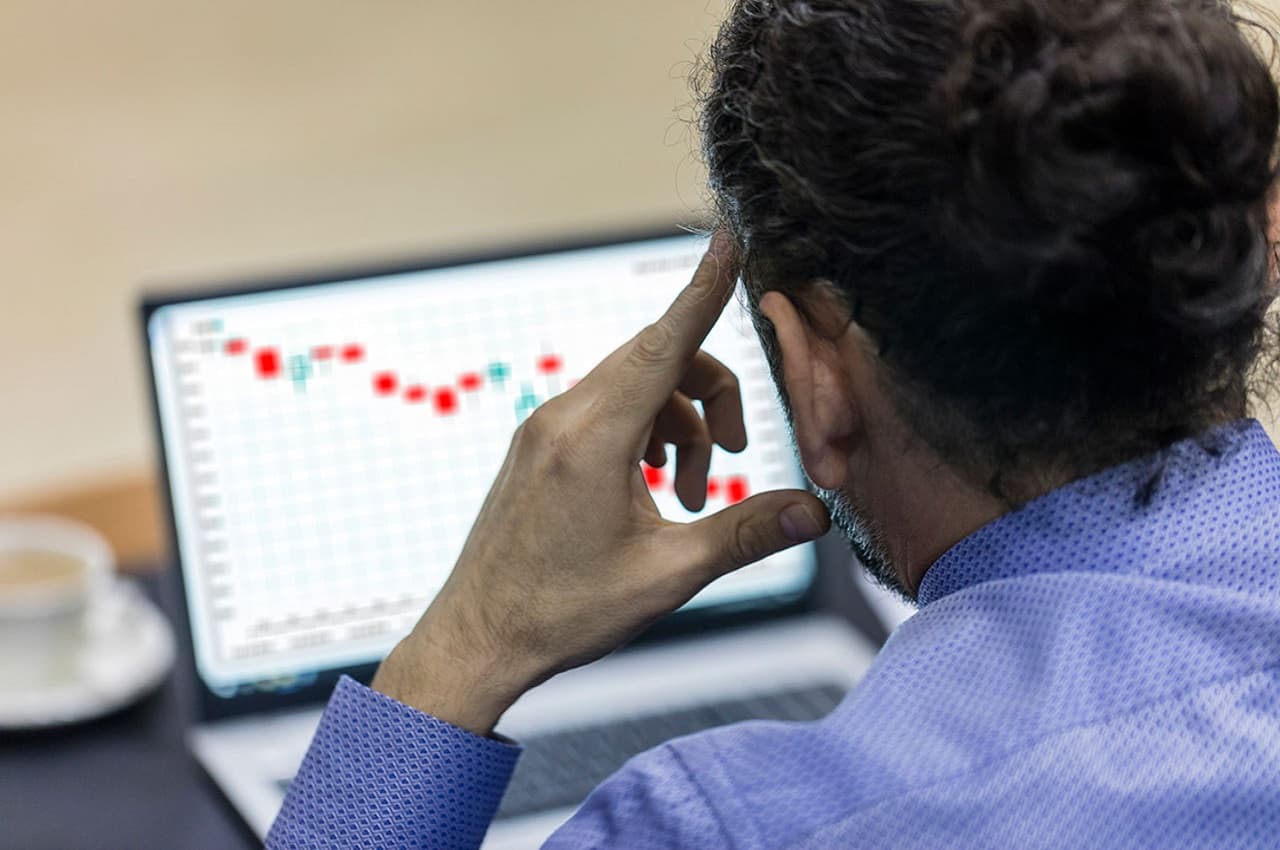Silicon Valley Bank Impact: अमेरिका के दिवालिया हुए बैंक में इस भारतीय कंपनी के भी थे करोड़ों रुपये, शेयरों में आई 7% की गिरावट