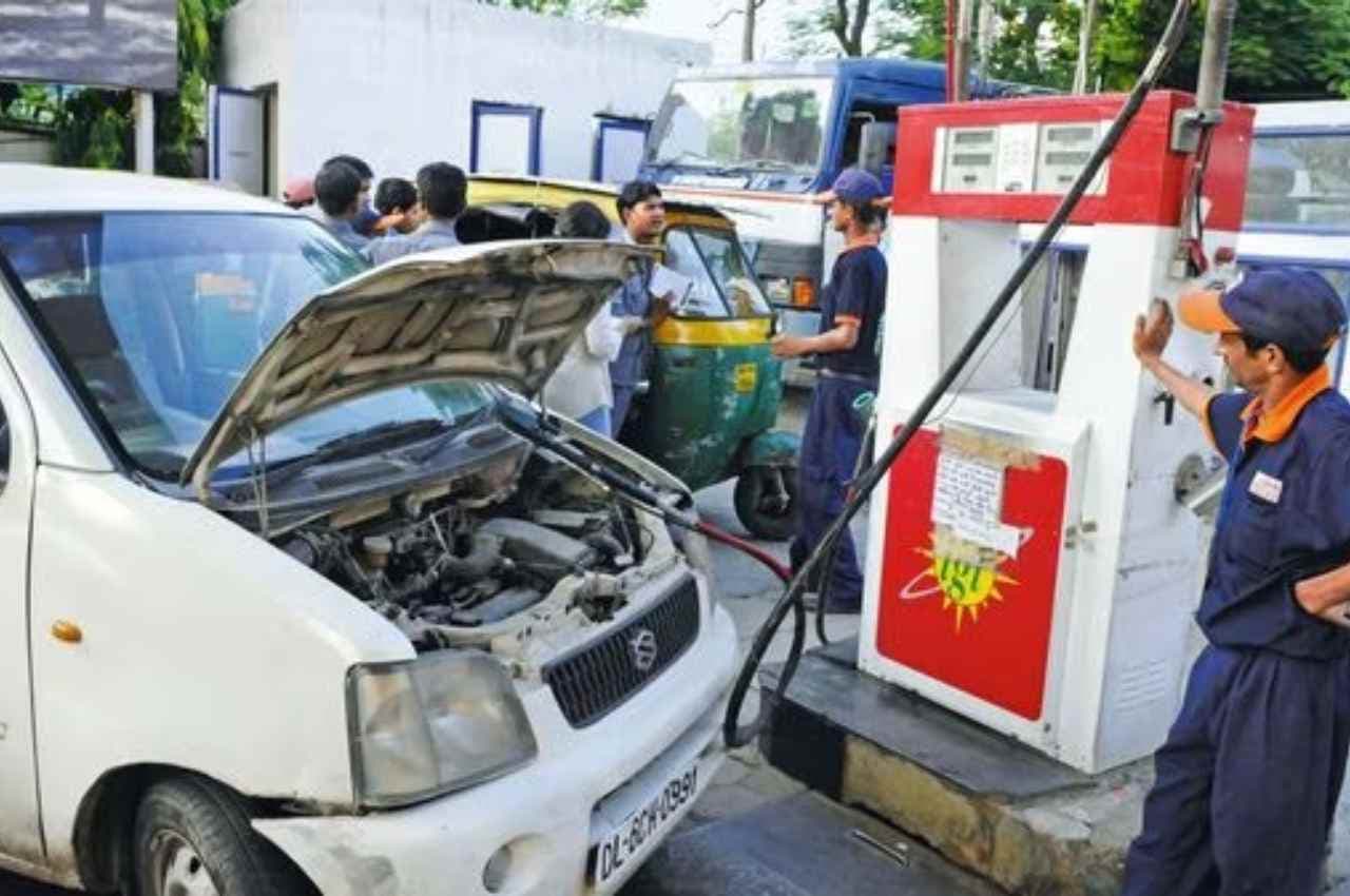 CNG-PNG Price: दिल्ली में सस्ती हुई CNG-PNG, रविवार से लागू होंगी नई कीमतें
