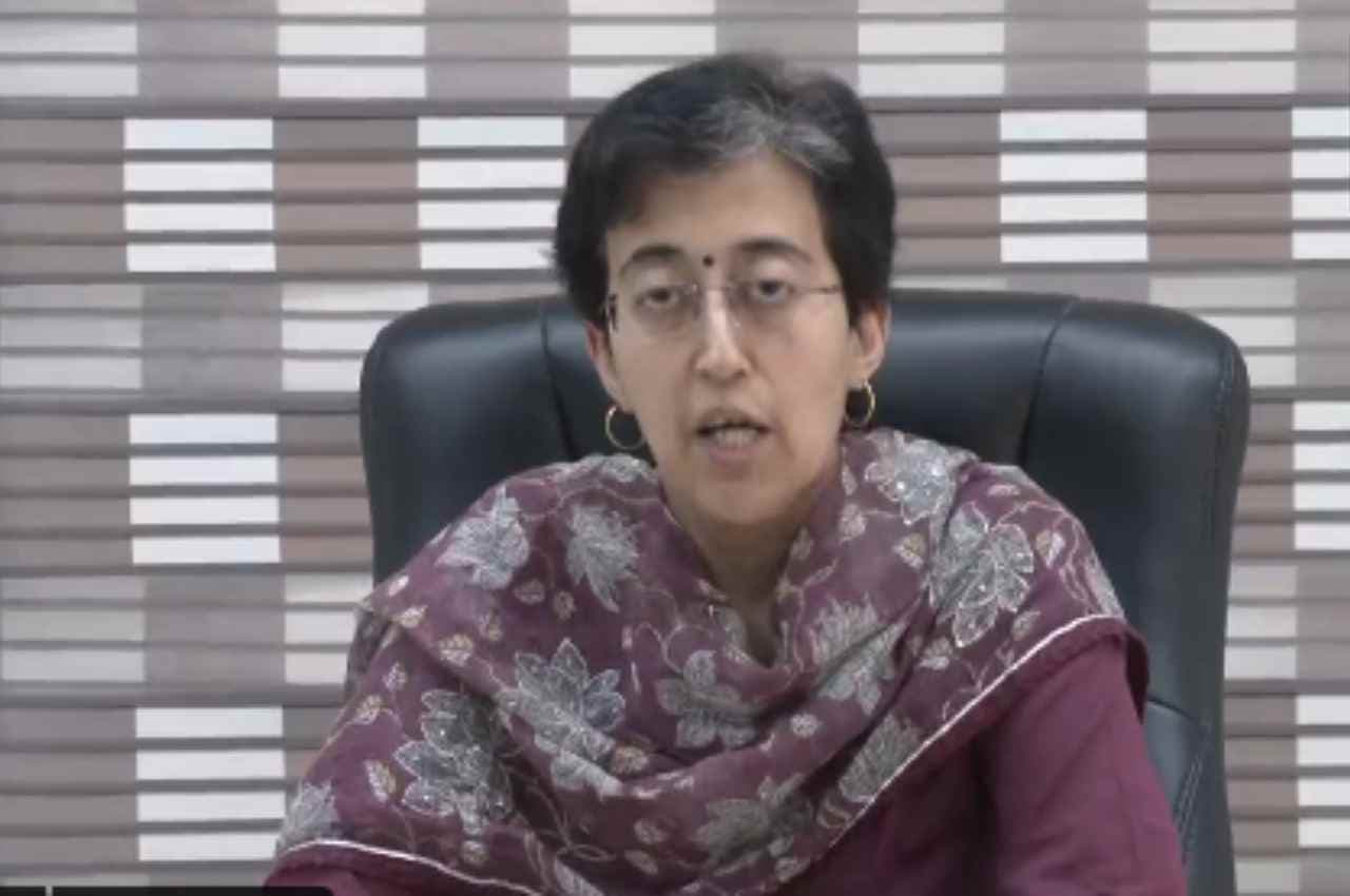 दिल्ली: बिजली सब्सिडी पर संकट, AAP सरकार और LG ने एक दूसरे को ठहराया जिम्मेदार