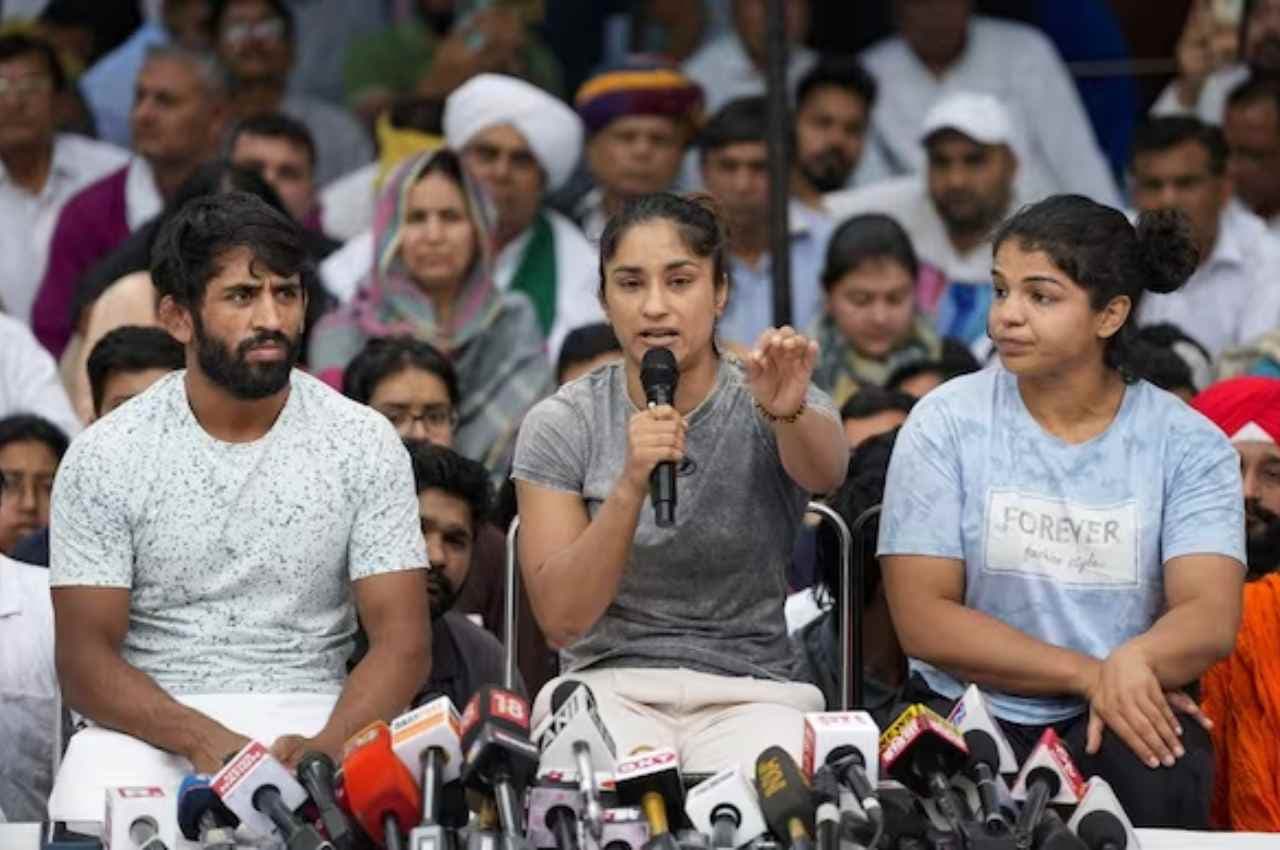 'पीएम मोदी हमारे मन की बात सुनें, पहलवान बोले-न्याय मिलने तक हमारी लड़ाई जारी रहेगी