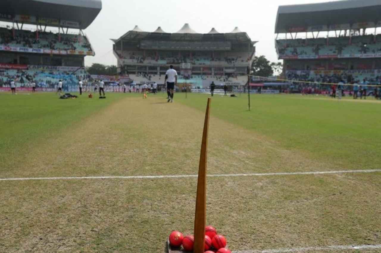 KKR vs RCB Pitch Report: कैसी रहेगी ईडन गार्डन की पिच? बल्लेबाजों का रहेगा बोलबाला या चलेगी स्पिनर्स की फिरकी